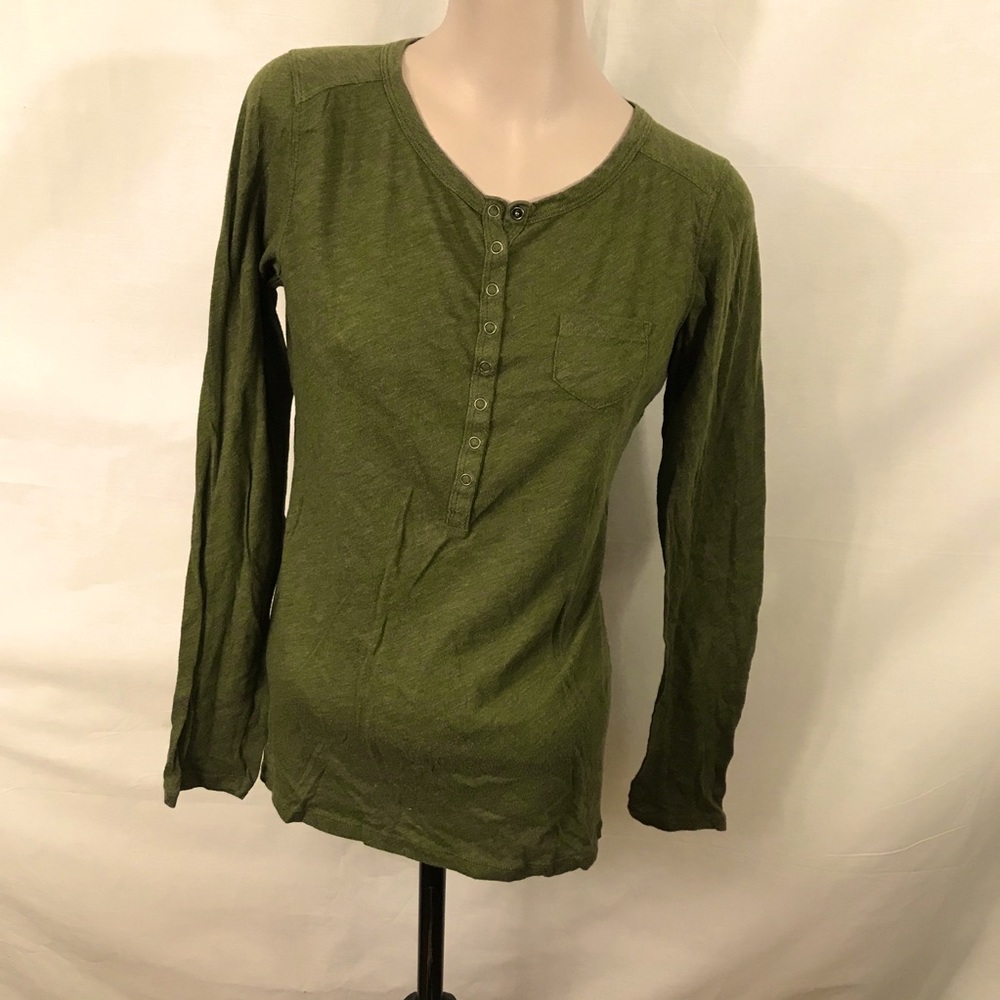 Gap, army green Size S 3/4 snap long sleeved shirt